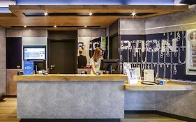 ibis Budget Courbevoie Paris La Défense